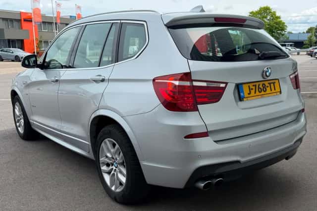 BMW X3 (2017) thumbnail 4