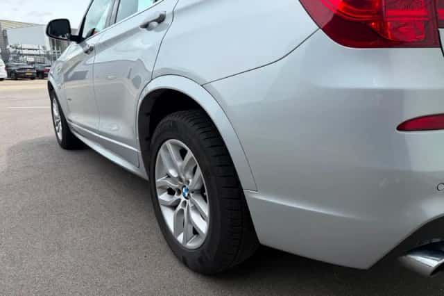 BMW X3 (2017) thumbnail 5