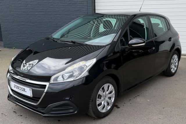Peugeot 208 (2017) thumbnail 2