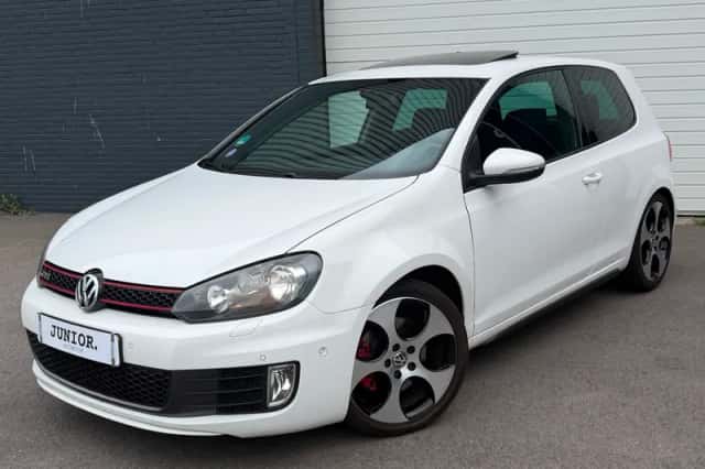 Volkswagen Golf (2010) thumbnail 1