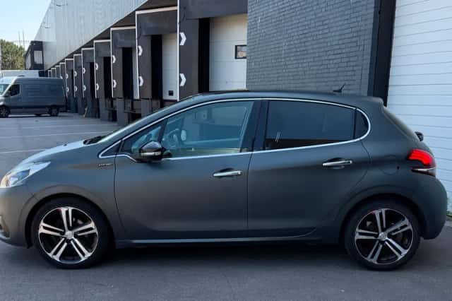 Peugeot 208 (2017) thumbnail 3