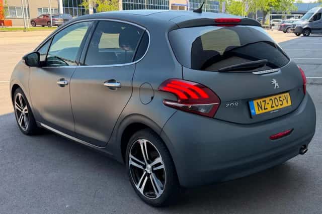 Peugeot 208 (2017) thumbnail 4