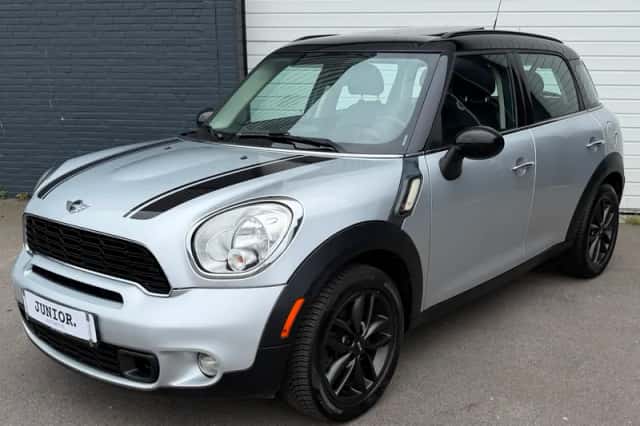 MINI Countryman (2012) thumbnail 2