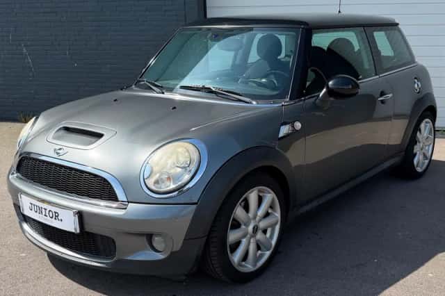 MINI Cooper S (2008) thumbnail 2