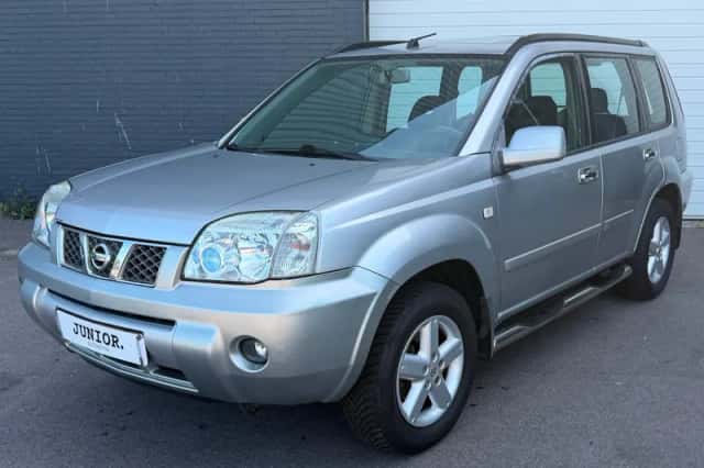 Nissan X-Trail (2005) thumbnail 2