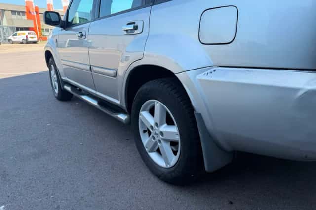 Nissan X-Trail (2005) thumbnail 5