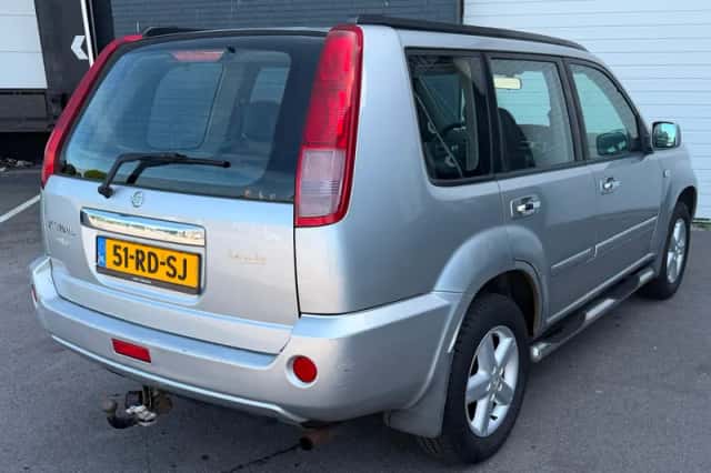 Nissan X-Trail (2005) thumbnail 6