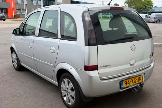 Opel Meriva (2007) thumbnail 4