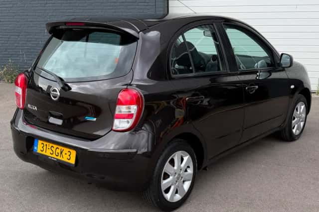 Nissan Micra (2011) thumbnail 6
