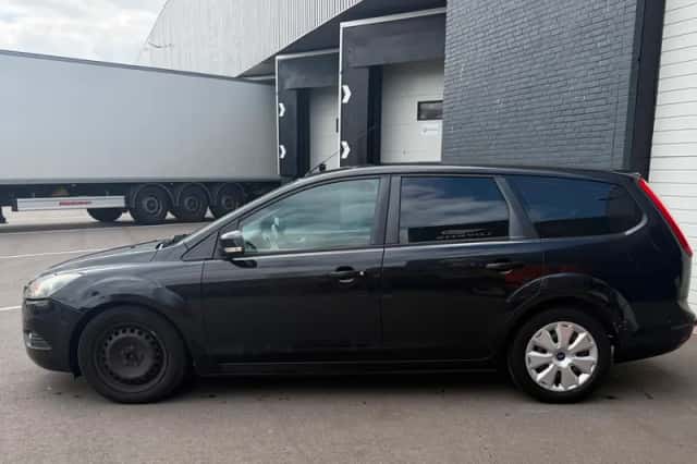 Ford Focus (2011) thumbnail 3