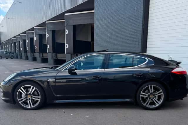 Porsche Panamera (2009) thumbnail 3