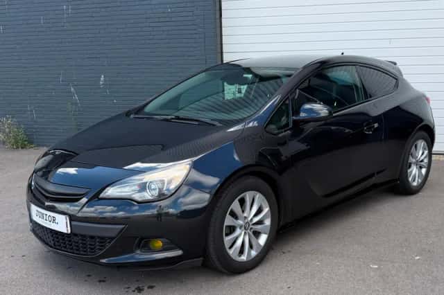 Opel Astra (2012) thumbnail 2