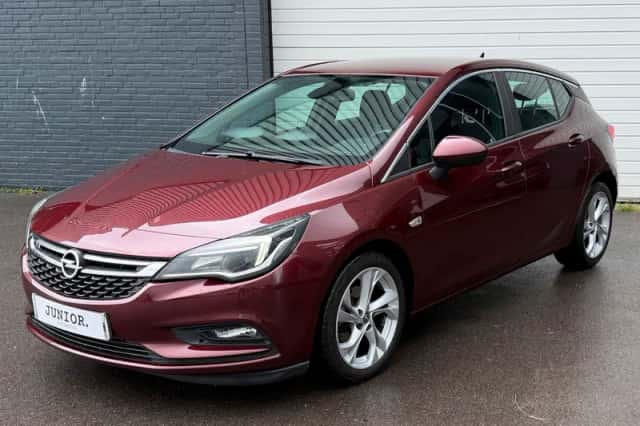 Opel Astra (2018) thumbnail 2