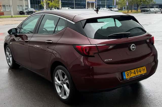Opel Astra (2018) thumbnail 4