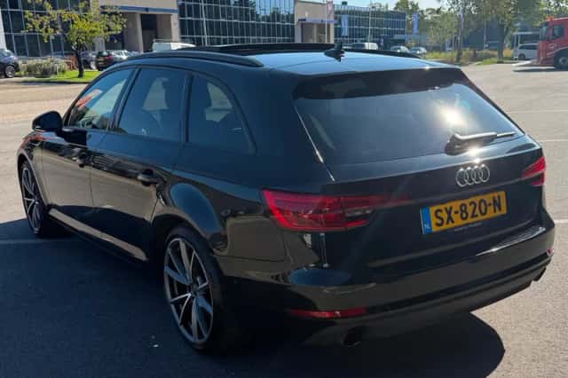 Audi A4 (2016) thumbnail 4
