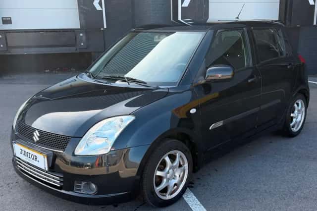 Suzuki Swift (2006) thumbnail 2