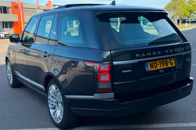 Land Rover Range Rover (2017) thumbnail 4