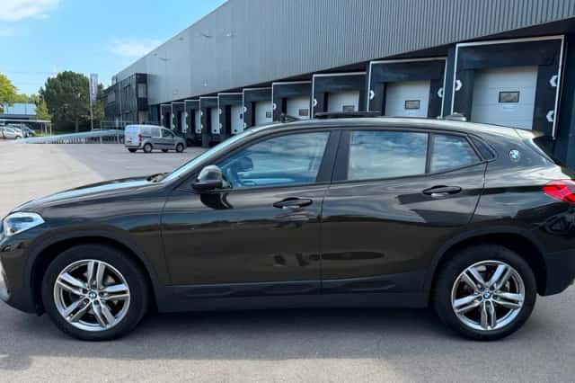 BMW X2 (2019) thumbnail 3