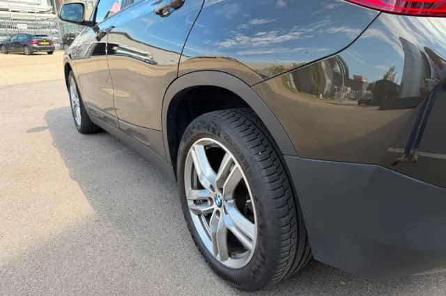 BMW X2 (2019) thumbnail 5