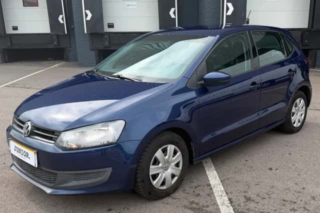 Volkswagen Polo (2011) thumbnail 2