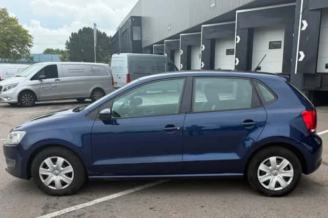 Volkswagen Polo (2011) thumbnail 3