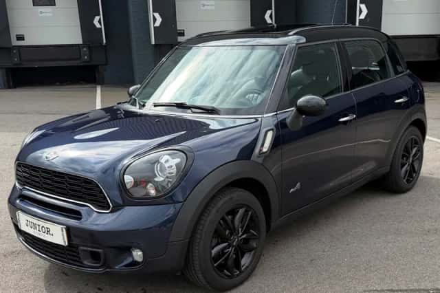 MINI Countryman (2012) thumbnail 2