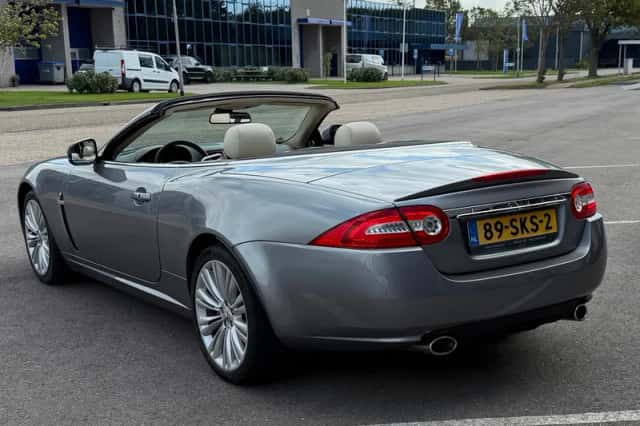 Jaguar XK (2010) thumbnail 4