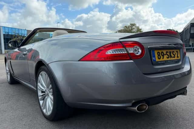 Jaguar XK (2010) thumbnail 5