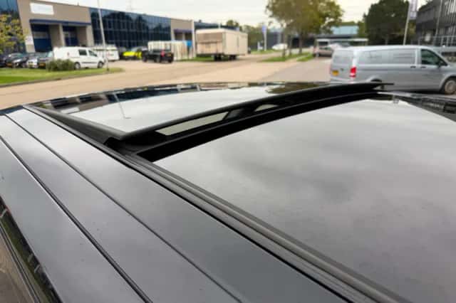 Land Rover Range Rover (2013) thumbnail 5