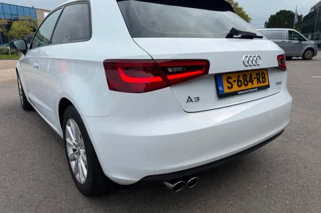 Audi A3 (2012) thumbnail 5