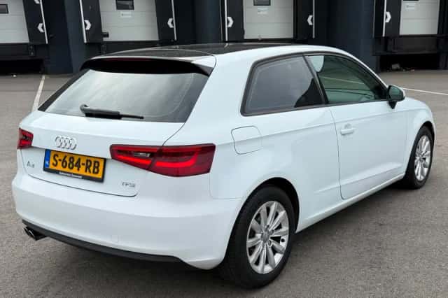 Audi A3 (2012) thumbnail 6