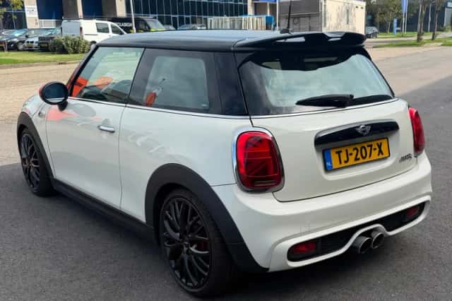 MINI John Cooper Works (2014) thumbnail 4