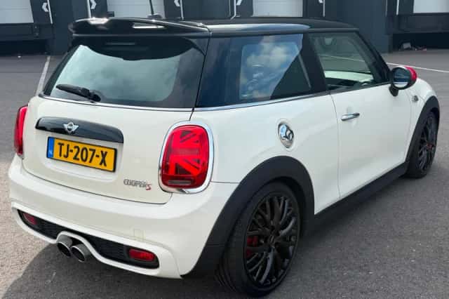 MINI John Cooper Works (2014) thumbnail 6