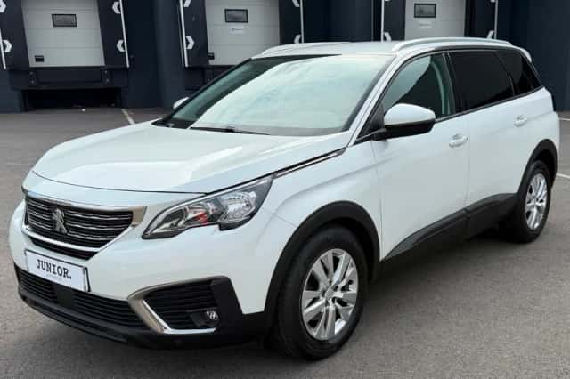 Peugeot 5008 (2019) thumbnail 2