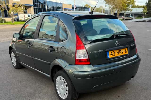 Citroën C3 (2008) thumbnail 4