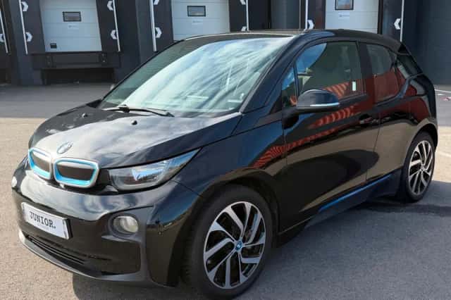 BMW i3 (2015) thumbnail 2