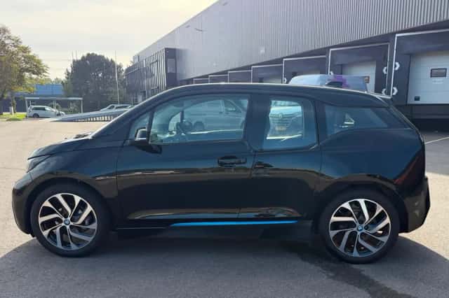 BMW i3 (2015) thumbnail 3
