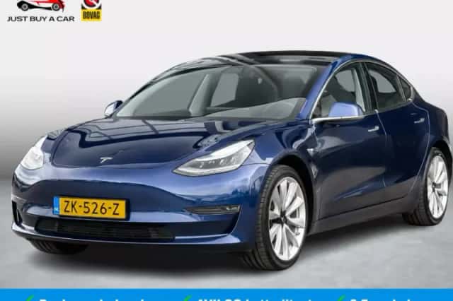 Tesla Model 3 (2019) thumbnail 1