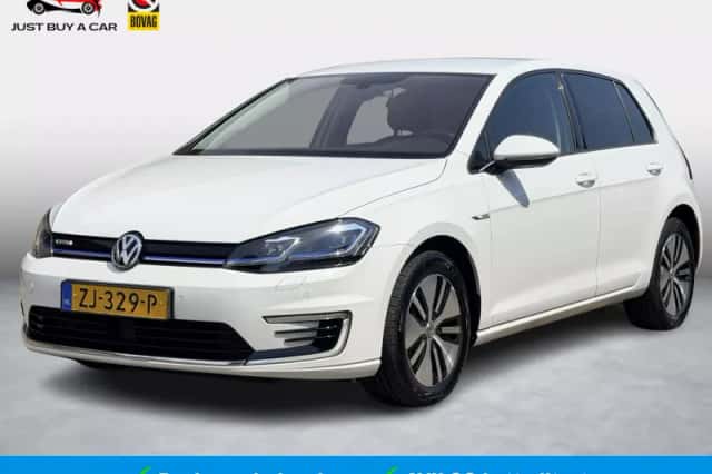 Volkswagen e-Golf (2019) thumbnail 1