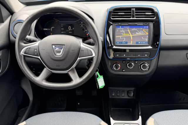Dacia Spring (2022) thumbnail 4