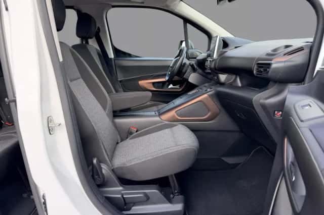Peugeot E-Rifter (2021) thumbnail 6