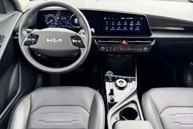 Kia Niro (2024) thumbnail 4