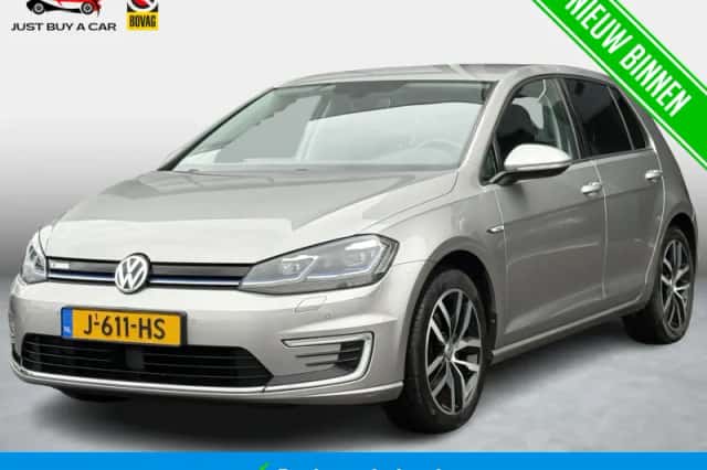 Volkswagen E-Golf (2020) thumbnail 1