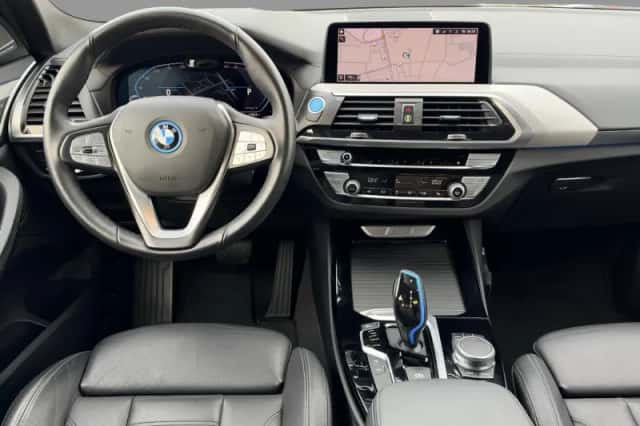 BMW iX3 (2021) thumbnail 4
