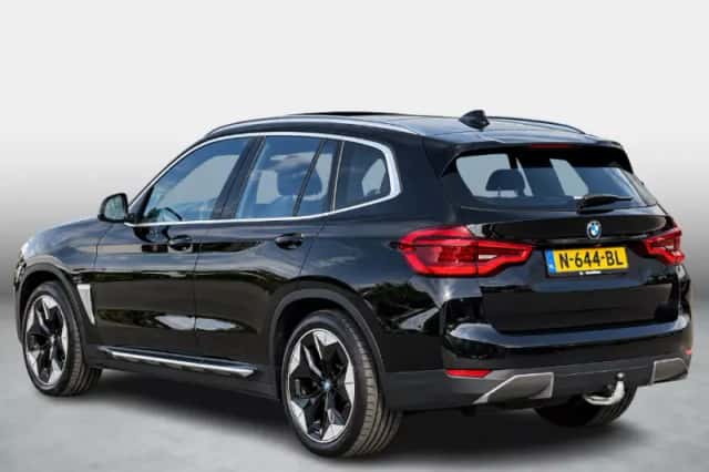 BMW iX3 (2021) thumbnail 6