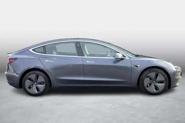Tesla Model 3 (2019) thumbnail 6
