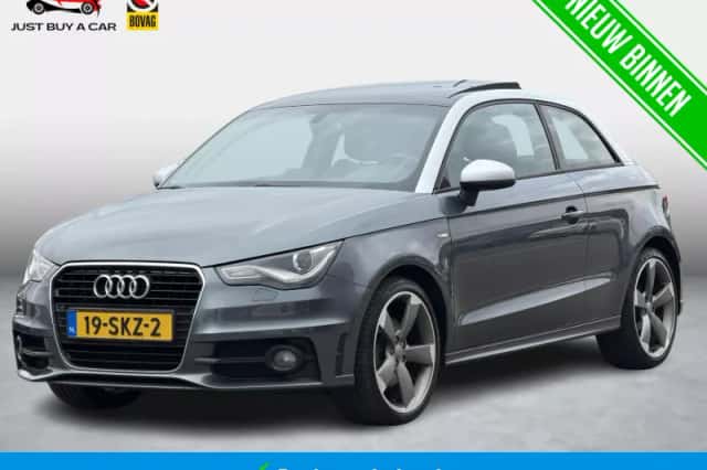 Audi A1 (2011) thumbnail 1