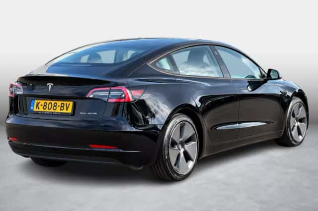 Tesla Model 3 (2020) thumbnail 5