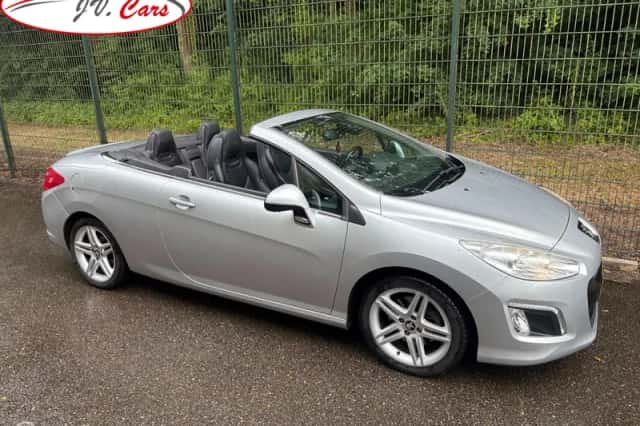 Peugeot 308 (2012) thumbnail 4