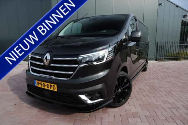 Renault Trafic (2024) thumbnail 1